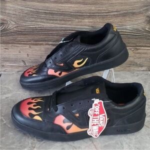 Vans Lowland CC Men’s 9.5 Leather 
Lenticular Black Flame Sneakers